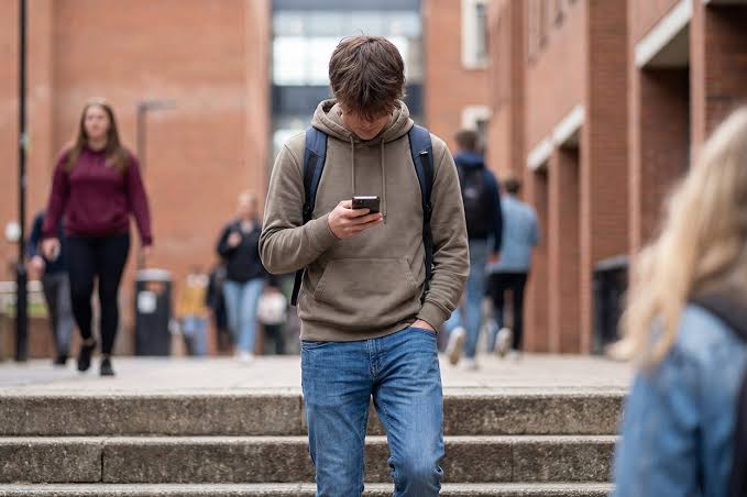 Distracted Walking